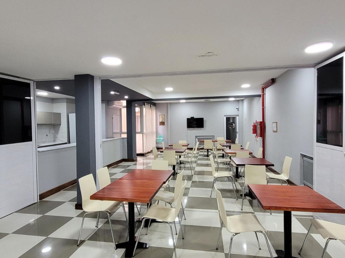 Hotel Aatrac Buenos Aires Exterior foto